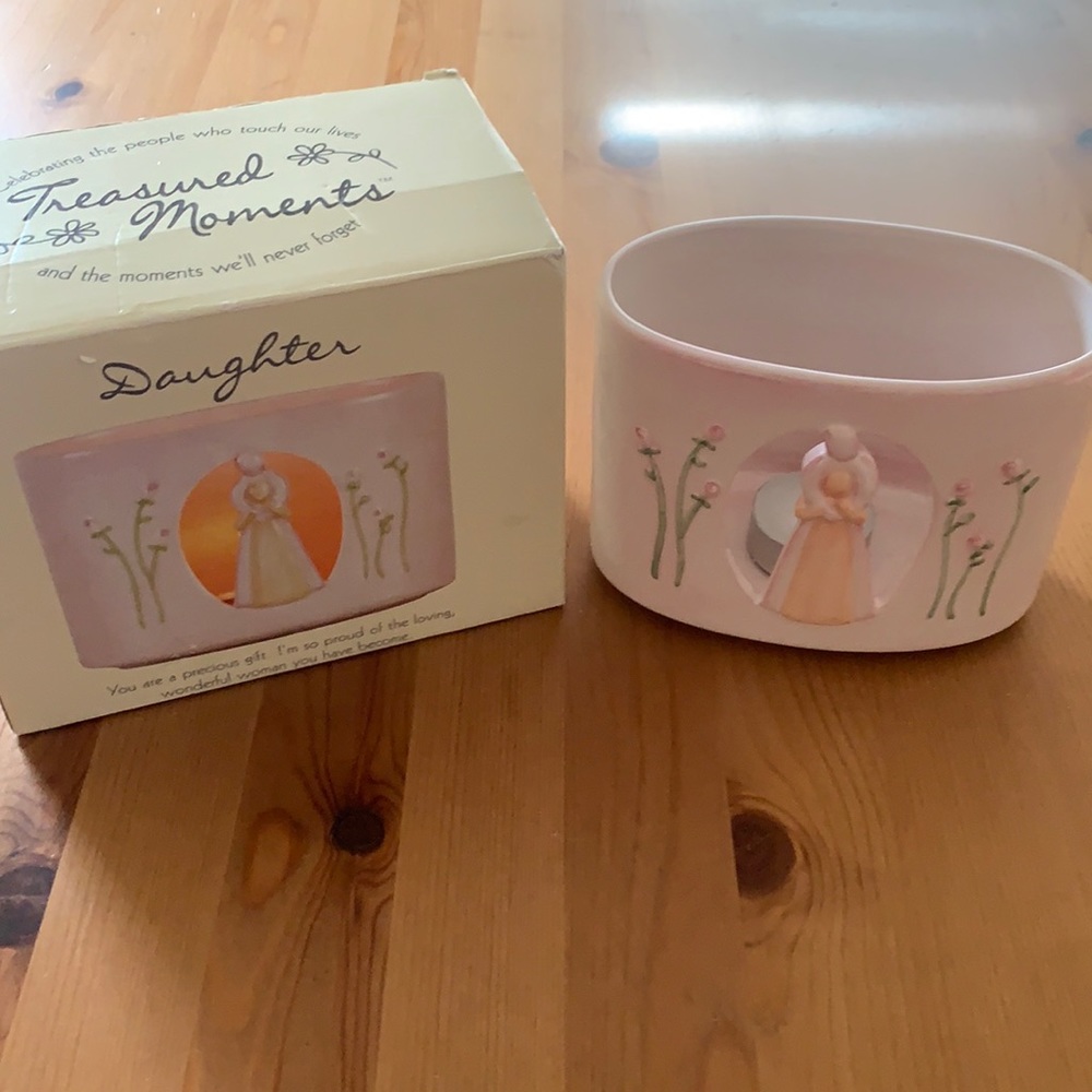 Beautiful daughter candle holder